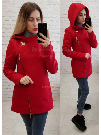 Женское короткое пальто с капюшоном