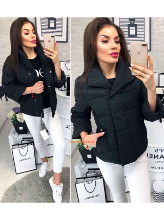 Жіноча коротка куртка із укороченим рукавом Жіноча коротка куртка із укороченим рукавом