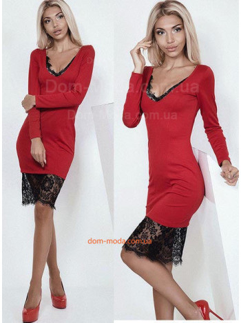 Коротке плаття з гіпюровими вставками