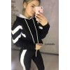 Стильный спортивный костюм с зауженными штанами
