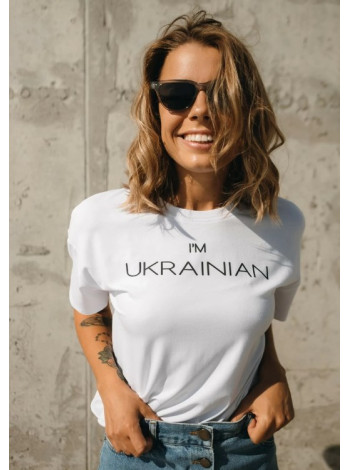 Футболка с надписью на груди I'm ukrainian